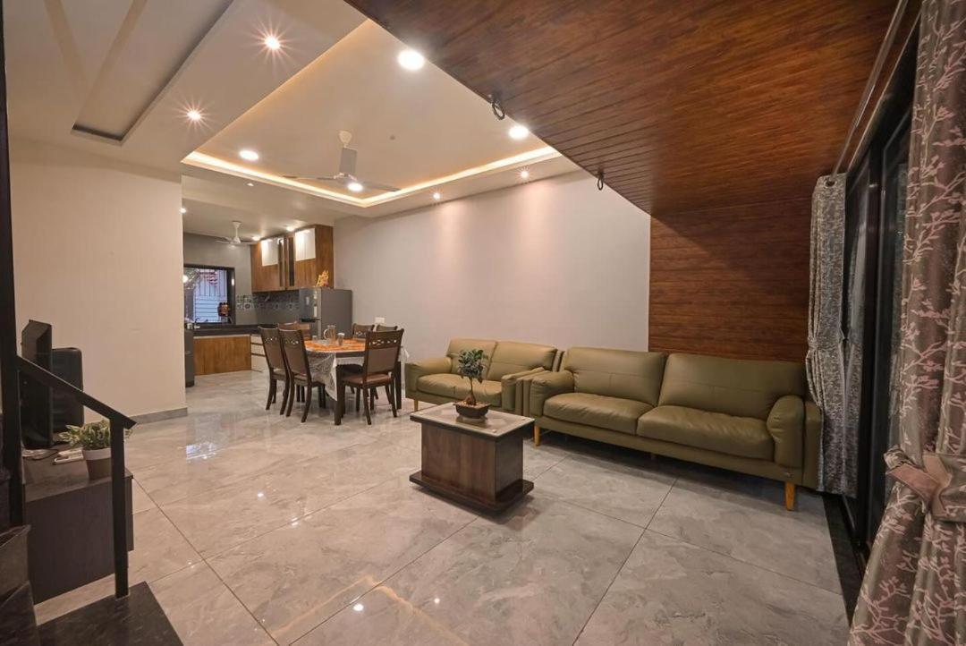Prime Meridian Staycationn Lonavala Εξωτερικό φωτογραφία